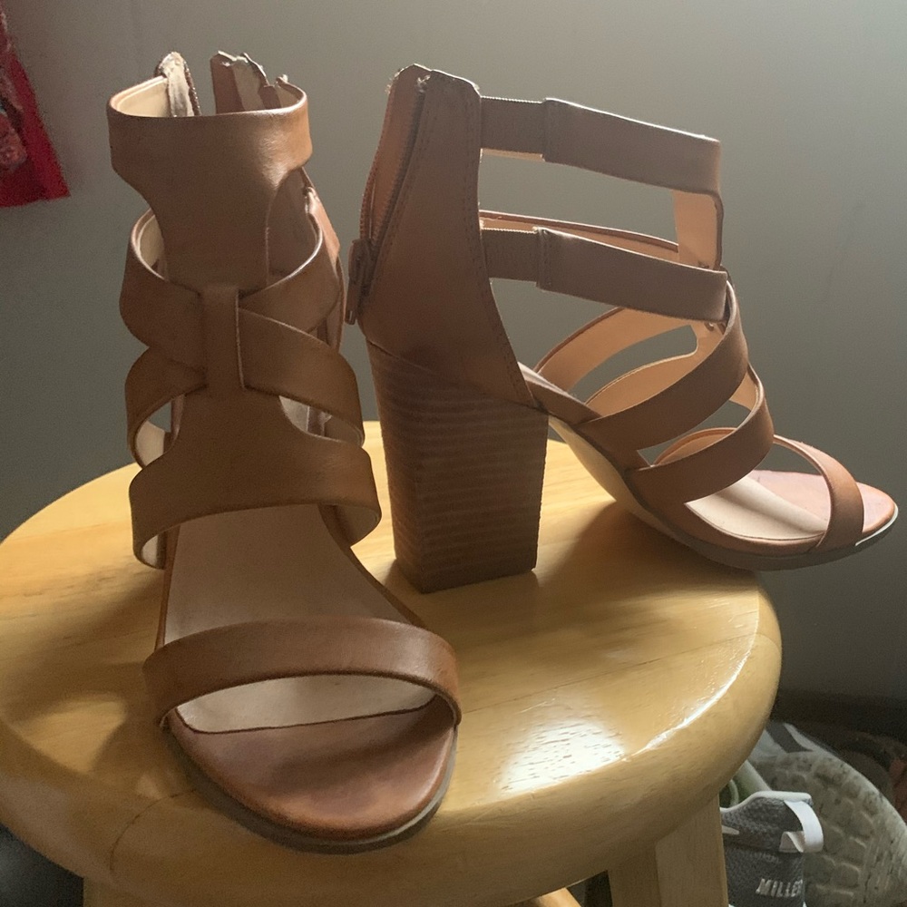 Charlotte Russe tan heals